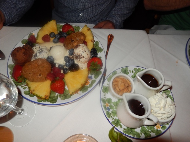 Vic's banana split - so much food that you can't even see the banana. And yes, that side dish is various toppings for this mind-boggling dessert!